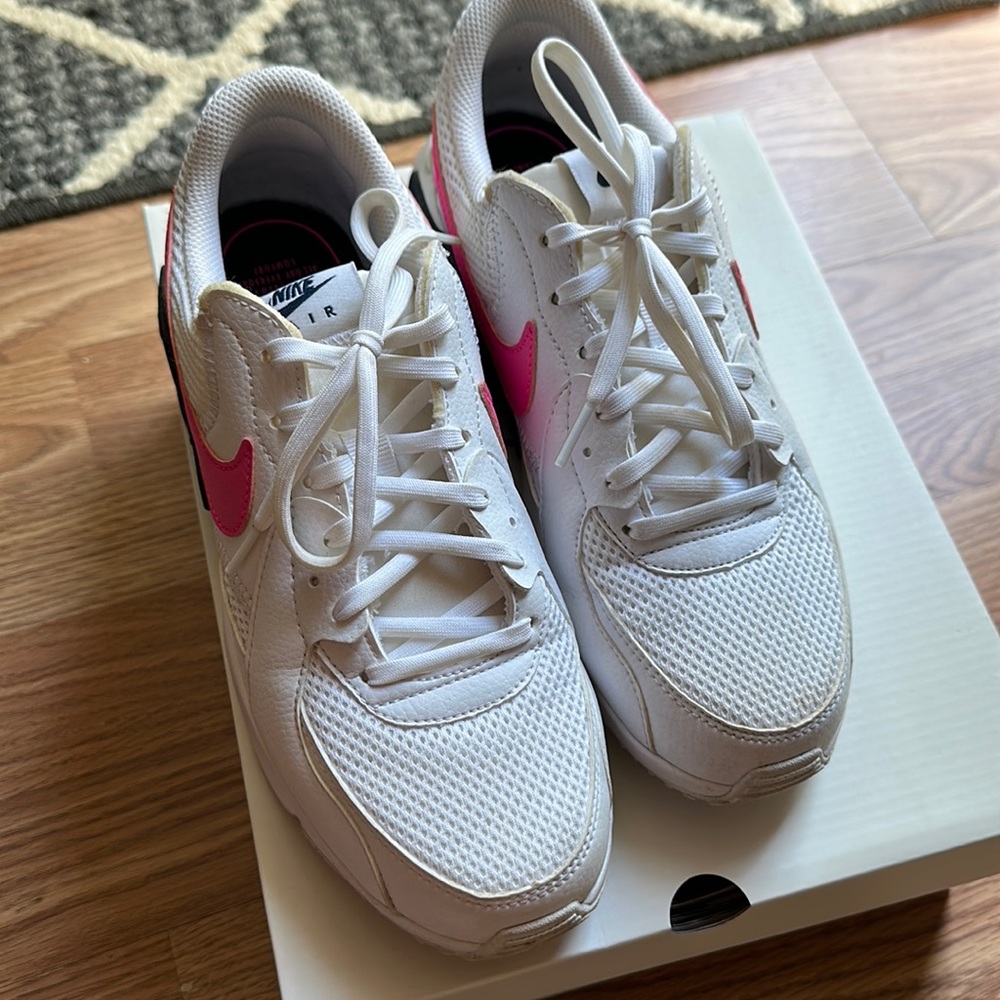 Nike wore once size 8. White p, pink and navy blue